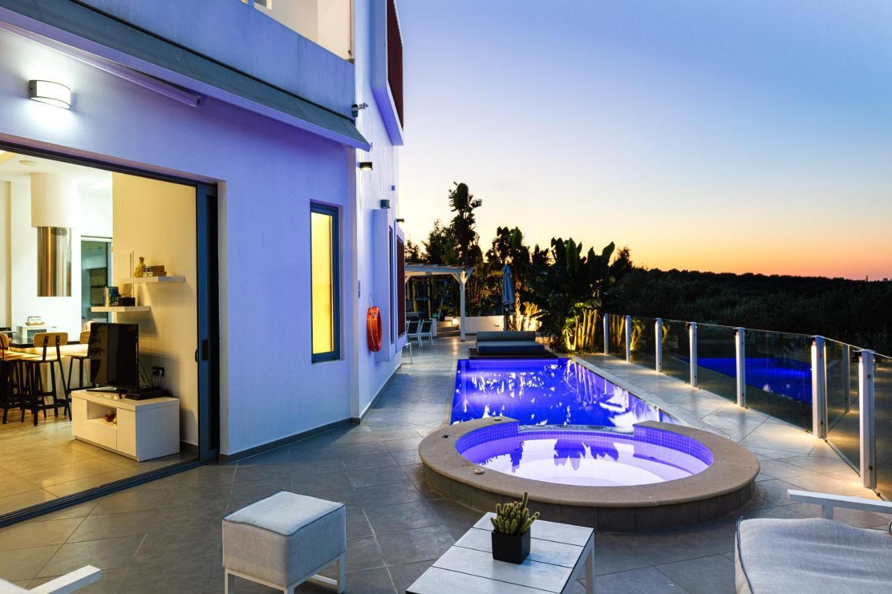 Chara Sensory Luxury Villa With Heated Pool & Gym, By Thinkvilla Pánormos Buitenkant foto