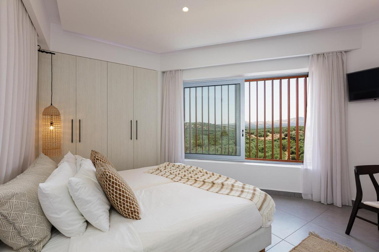 Chara Sensory Luxury Villa With Heated Pool & Gym, By Thinkvilla Pánormos Buitenkant foto