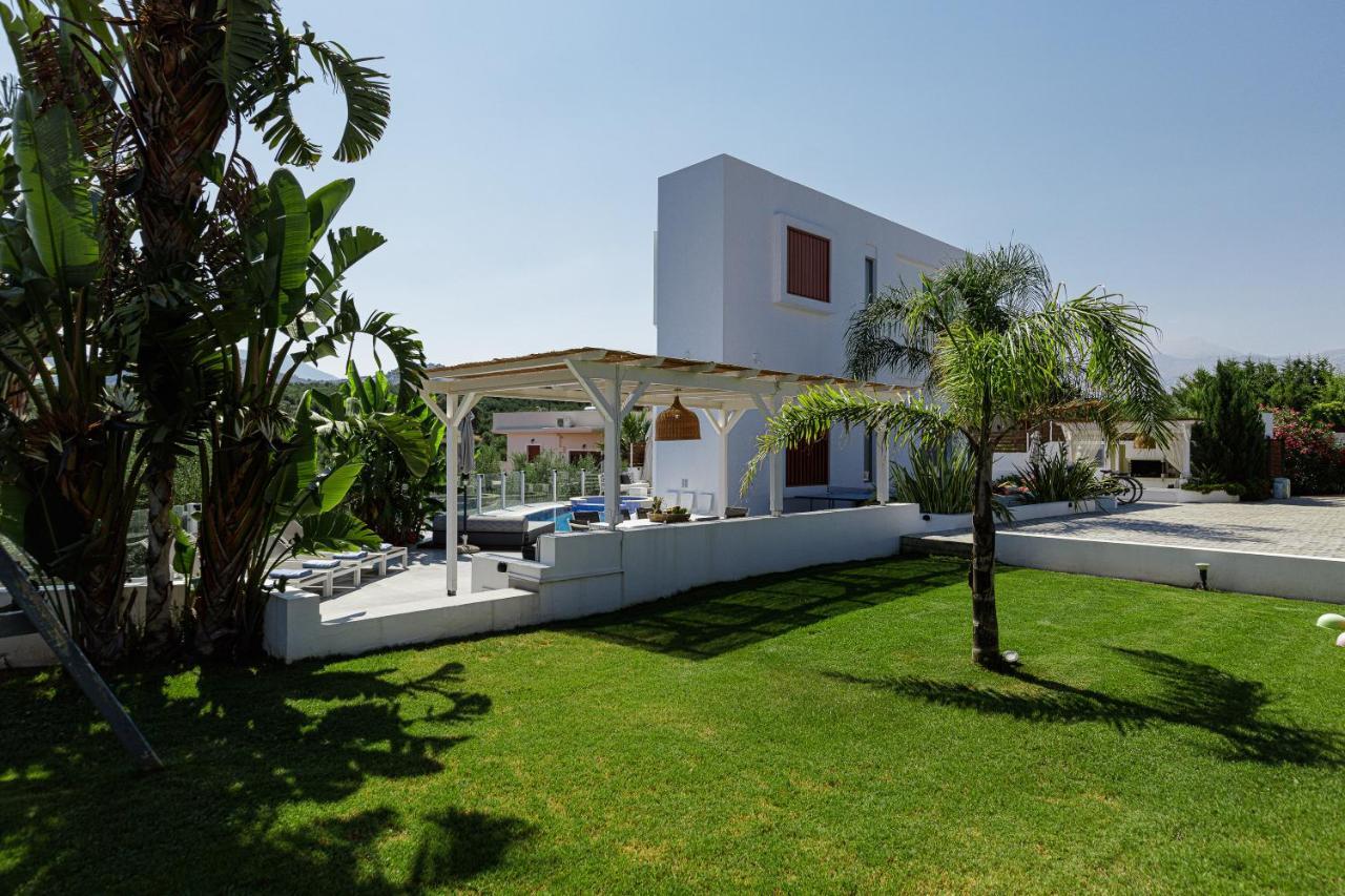 Chara Sensory Luxury Villa With Heated Pool & Gym, By Thinkvilla Pánormos Buitenkant foto