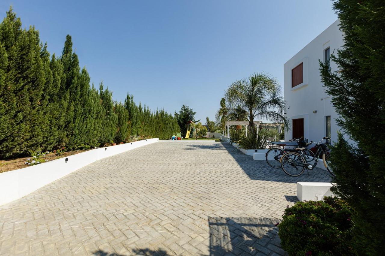 Chara Sensory Luxury Villa With Heated Pool & Gym, By Thinkvilla Pánormos Buitenkant foto